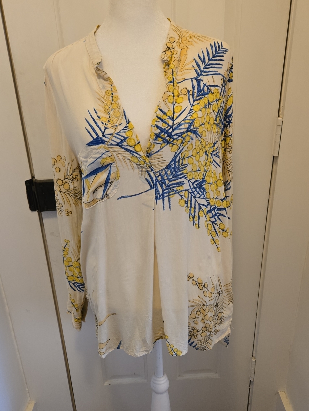 Zara Cream Blouse with Blue and Yellow Floral Print Medium